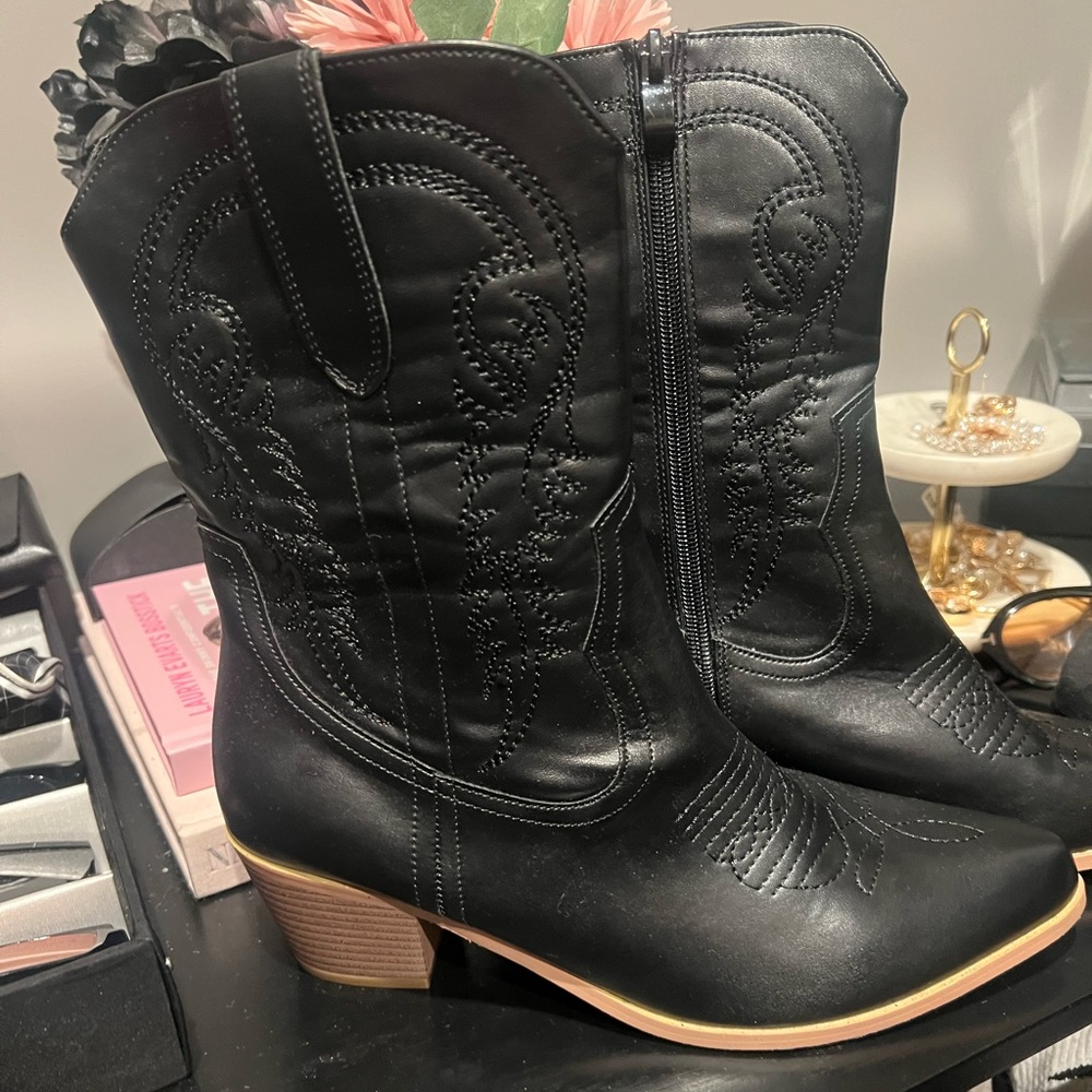 Brand new never worn cowboy boots